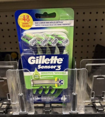 Gillette or Venus Disposable Razors only $0.94 each at CVS
